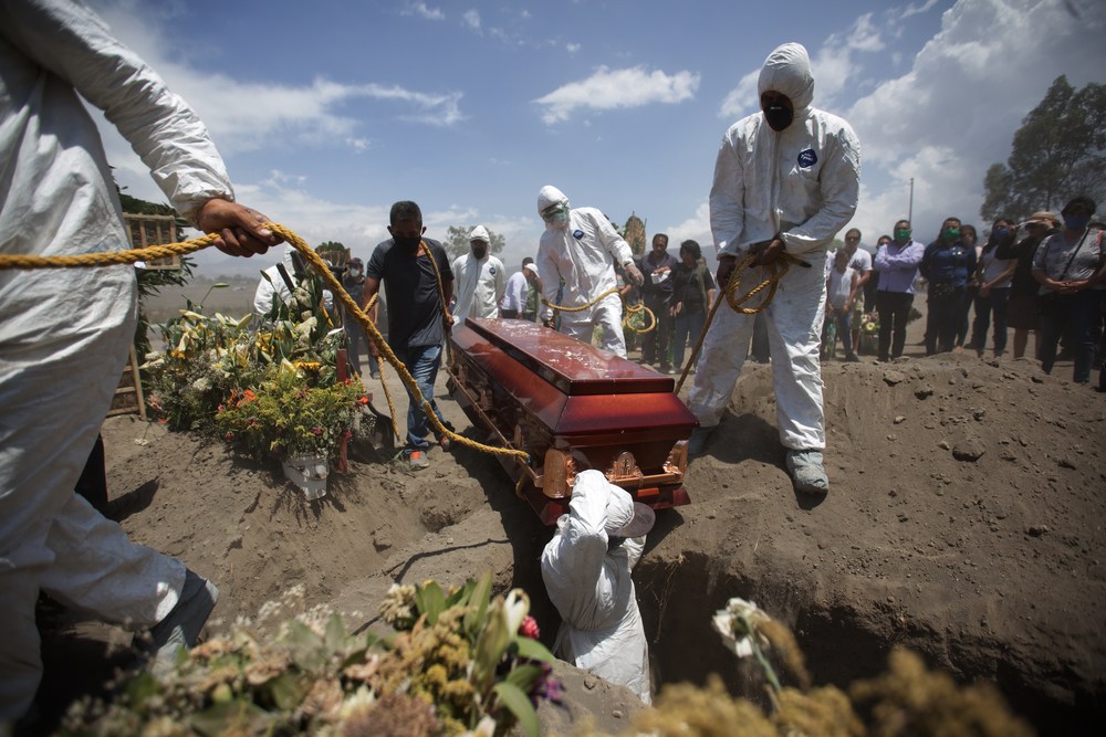 A többség szerint a vírus elsősorban a gazdaságot veszélyezteti