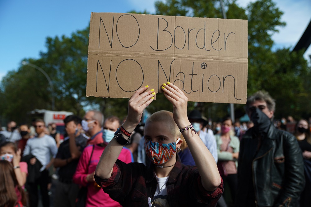 Migránsokat követelnek német tüntetők