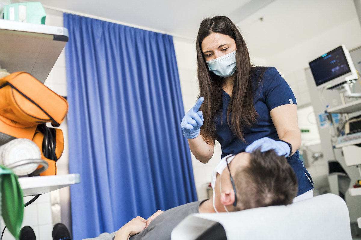 Az orvosi bérek megduplázásáról tárgyal a kormány!