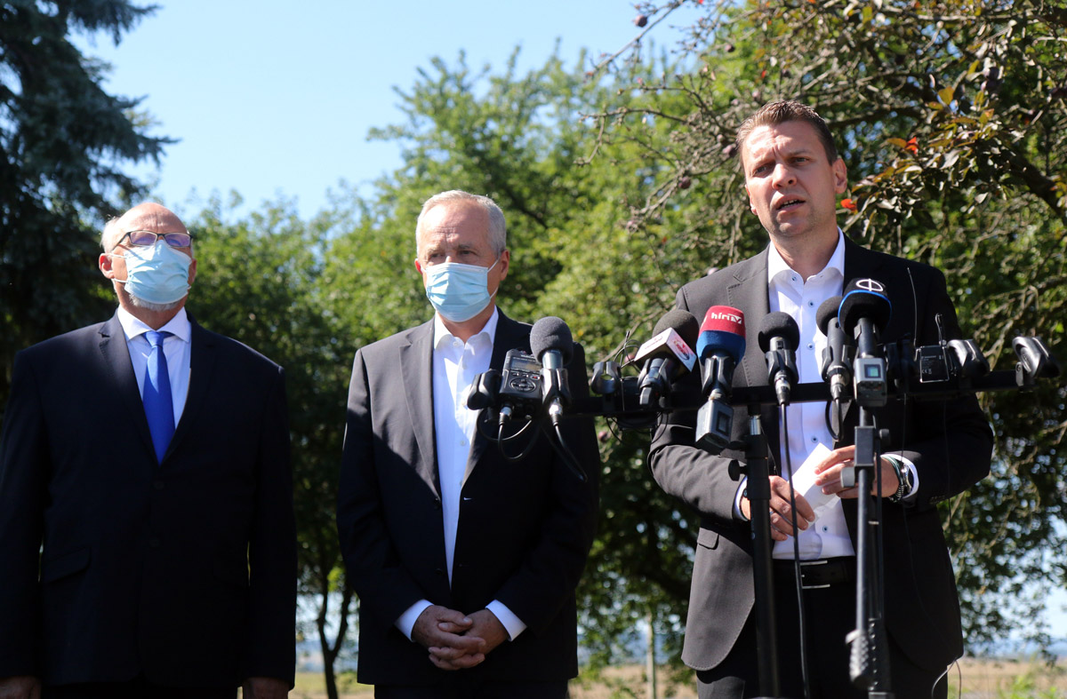 A határmenti térségekben élők véleménye fontos a kormánynak