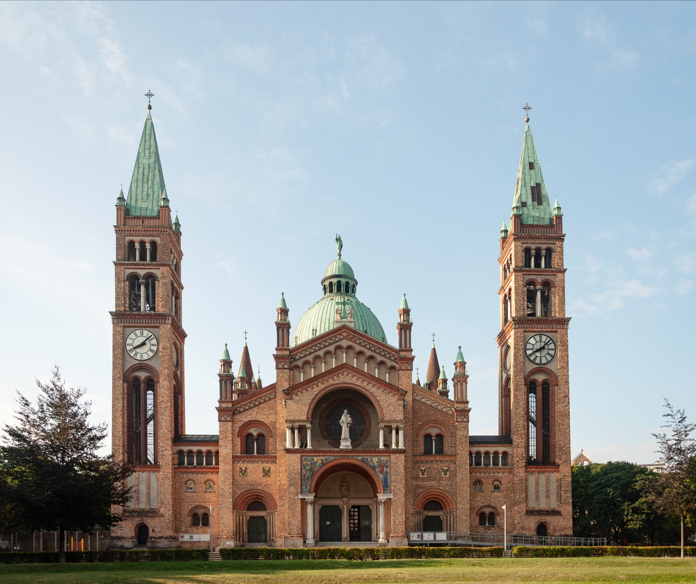 Ötven muszlim fiatal berontott egy bécsi templomba