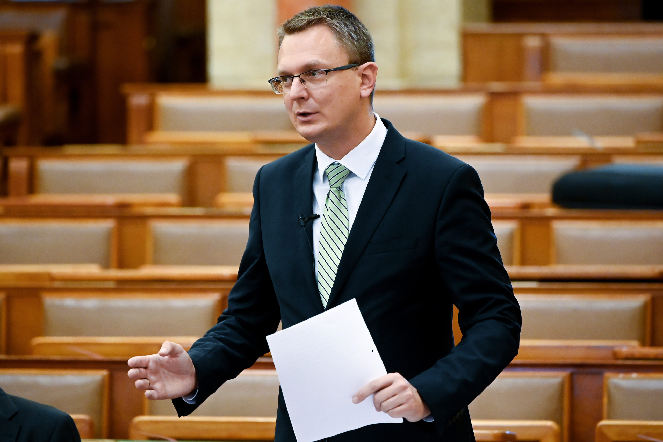 Rétvári: a baloldal felmondaná a vatikáni szerződést