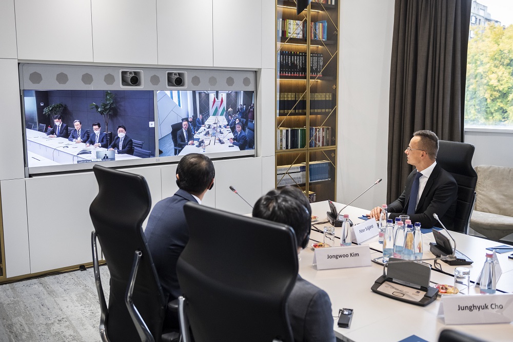 Második gyárát létesíti Magyarországon a dél-koreai Doosan