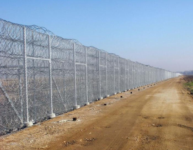 Görögország elkészült határfala meghosszabbításának tervével