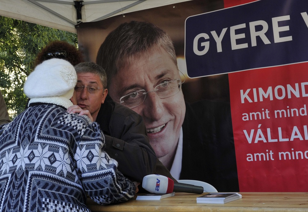 A DK ötvenezer forint plusz juttatást követel az időseknek