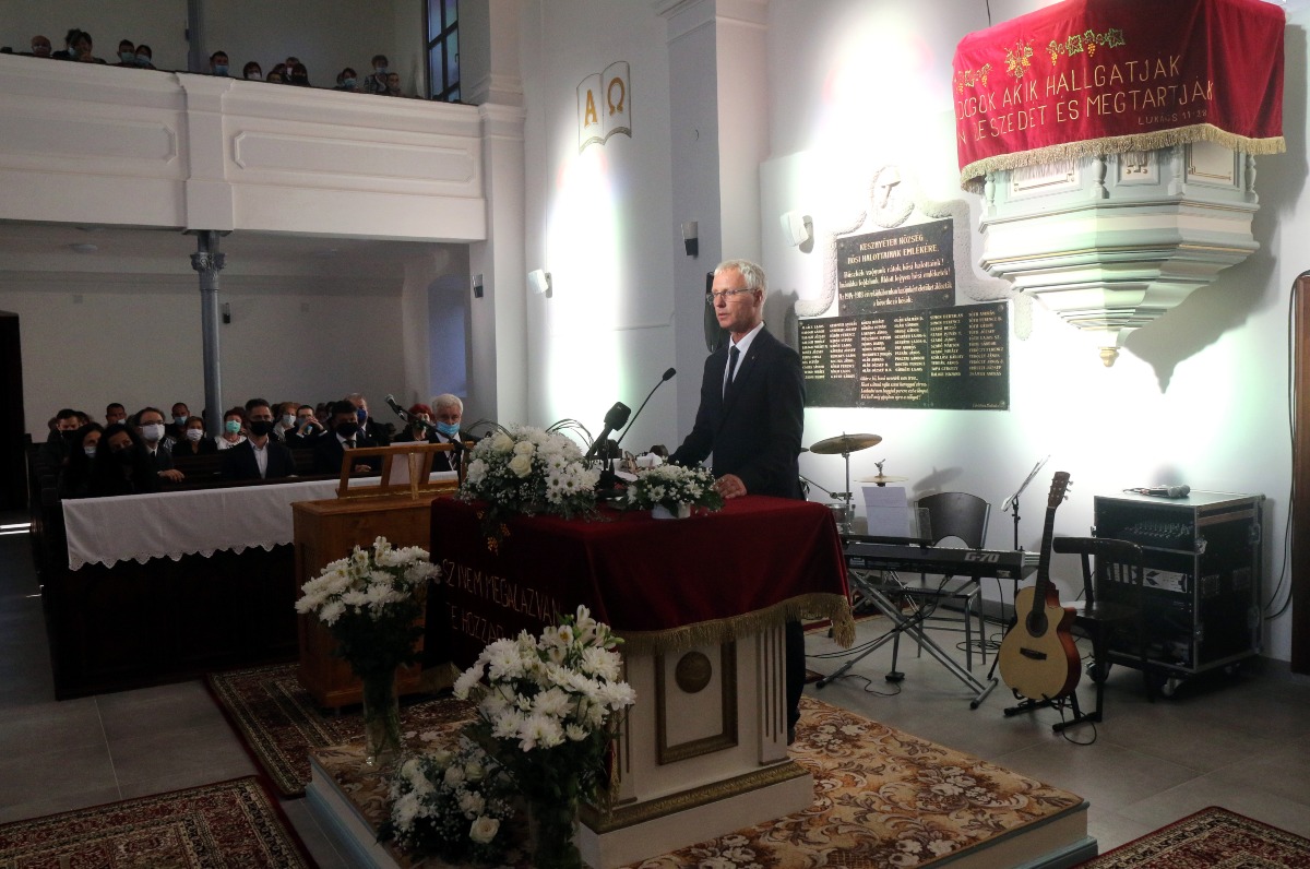 A kereszténység mindig a társadalomért tevékenykedik