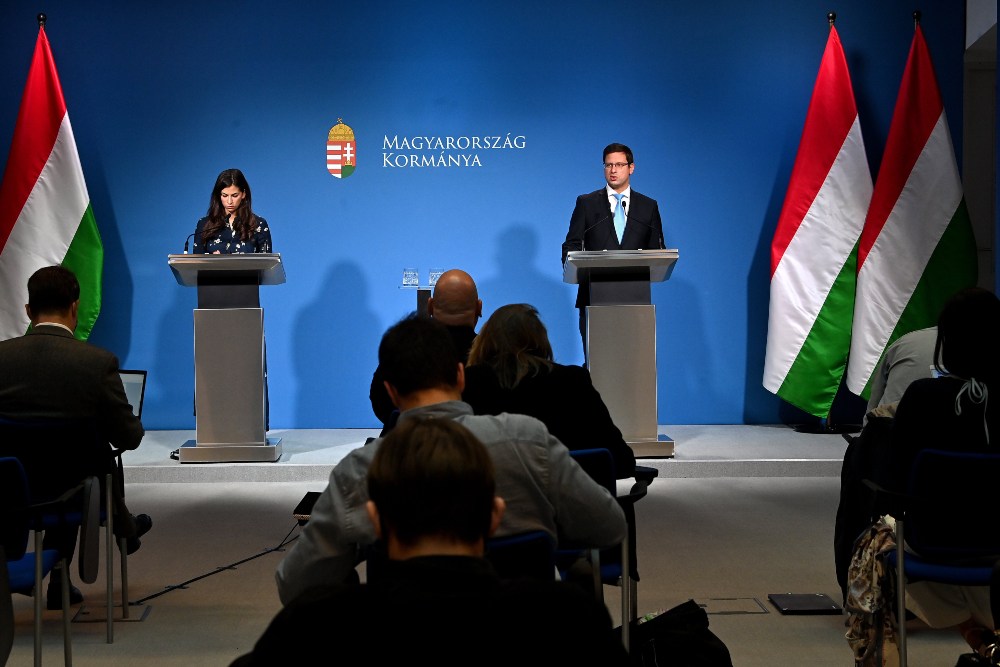Gulyás Gergely: a magyar kormány számára Jourová persona non grata