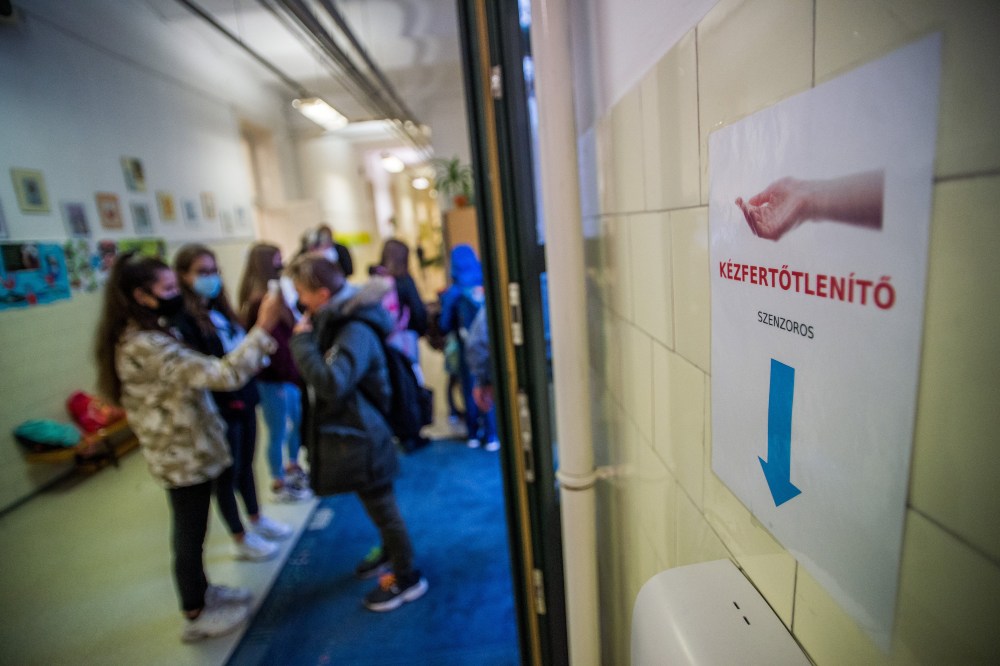 Maruzsa Zoltán: eredményes a védekezés a köznevelésben