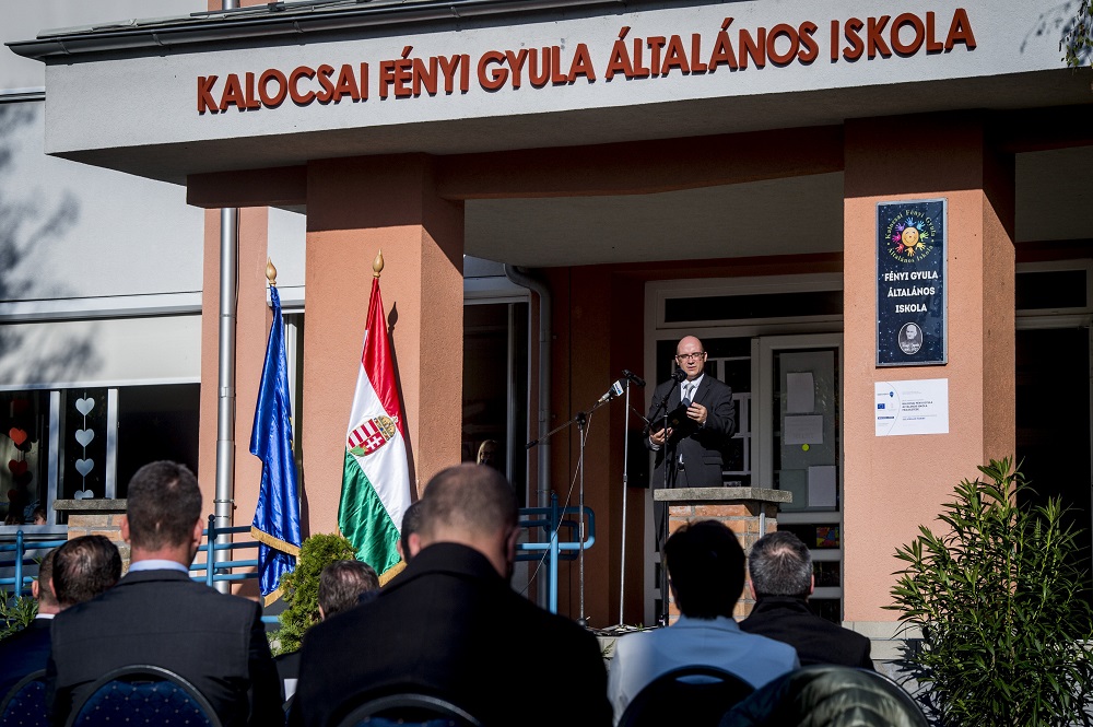 Háromszázötvenmilliárd forintnyi infrastruktúrafejlesztés