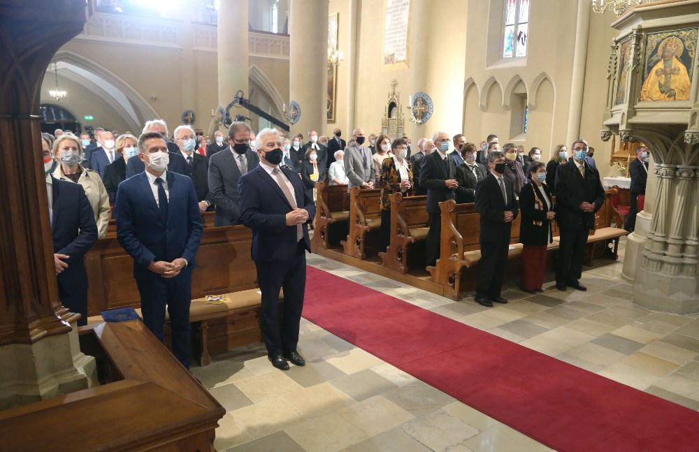 Újraszentelték a felújított soproni Szent Mihály-templomot