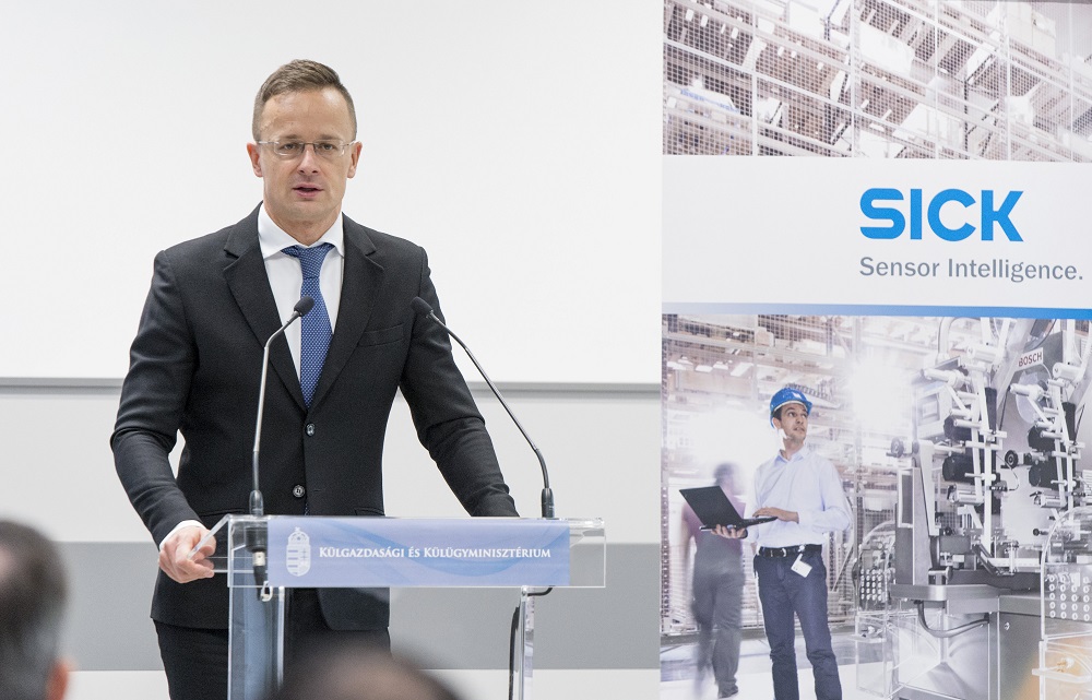1,6 milliárd forinttal támogatja a kormány a Sick Kft. beruházását