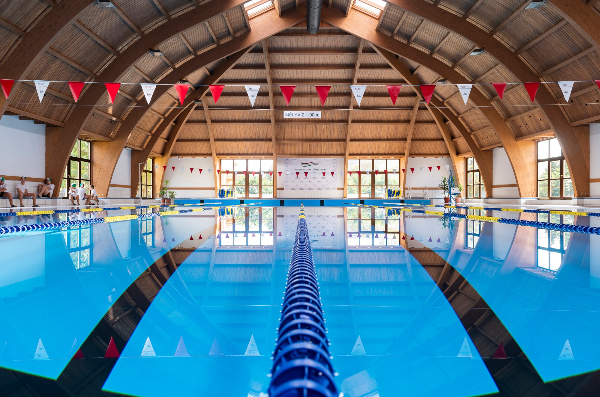 Átadták a kisvárdai tanuszodát