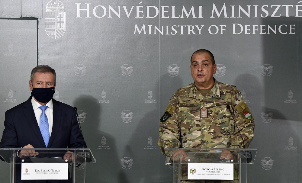 Ötvenkilenc köznevelési intézményt fertőtlenítettek a katonák