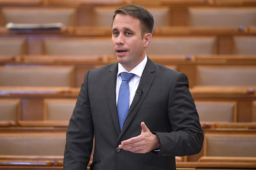 Dömötör Csaba: egy dolog állandó – a baloldalra nem lehet számítani