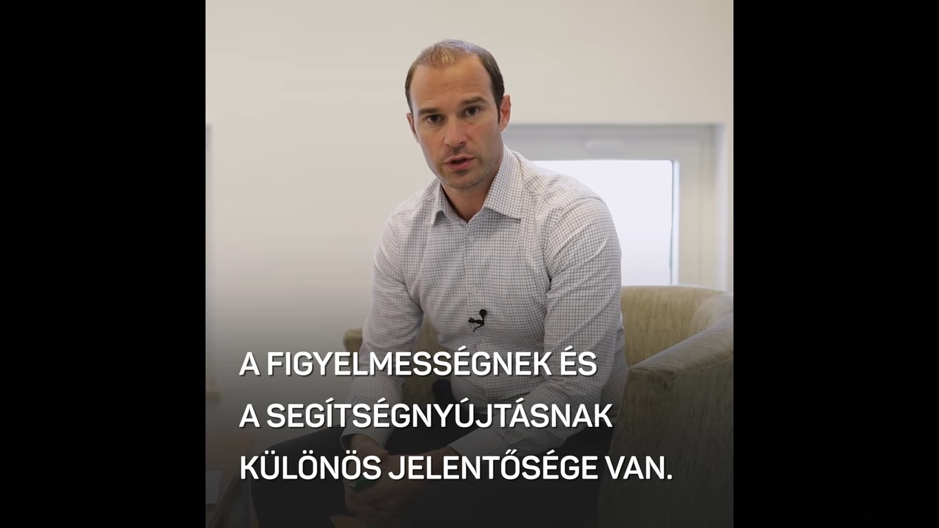 A Fidesz-KDNP segíti idős támogatóit