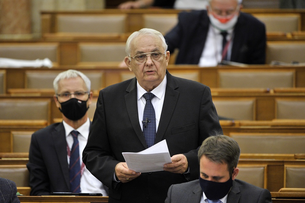 „A brüsszeli gyakorlat a moszkovita konformista politikára emlékeztet”