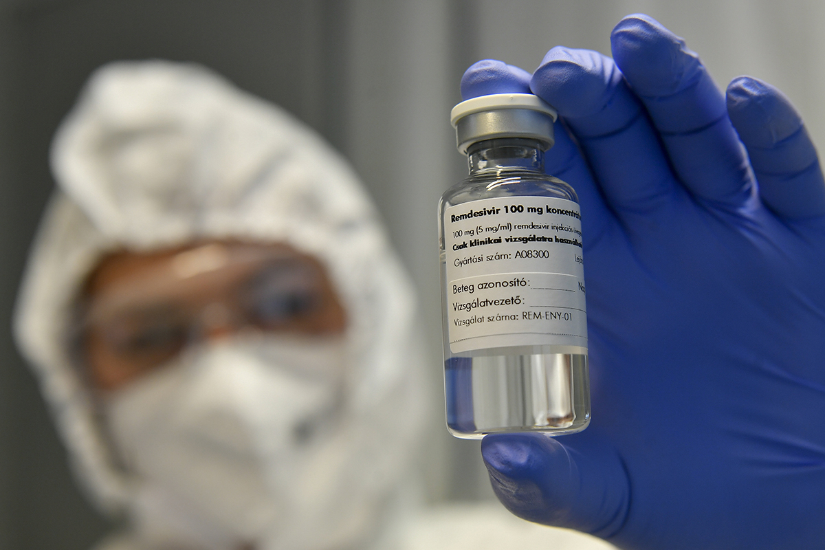 Évi tízmilliárd dolláros üzlet lehet a koronavírus elleni vakcina