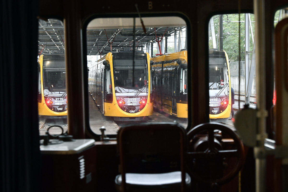 Kormánydöntés: újabb jelentős támogatást kap a budapesti járműbeszerzés