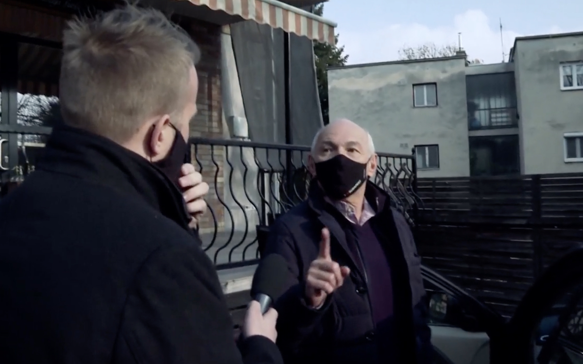 Nem örült Draskovics Tibor, hogy a busztenderről kérdezik