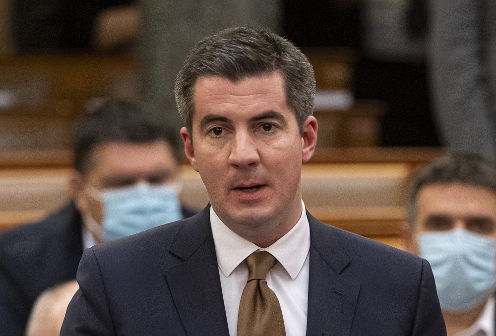 „Nincs megállás a lejtőn: az áramlopás, a Karácsony-féle buszmutyi után itt a cigicsempészet”