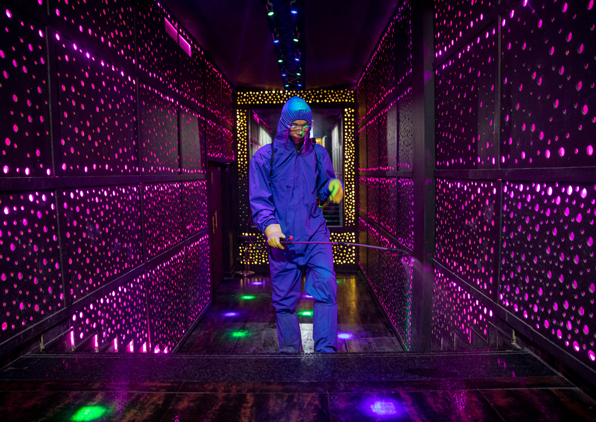 Éjszakai klub fertőtlenítése