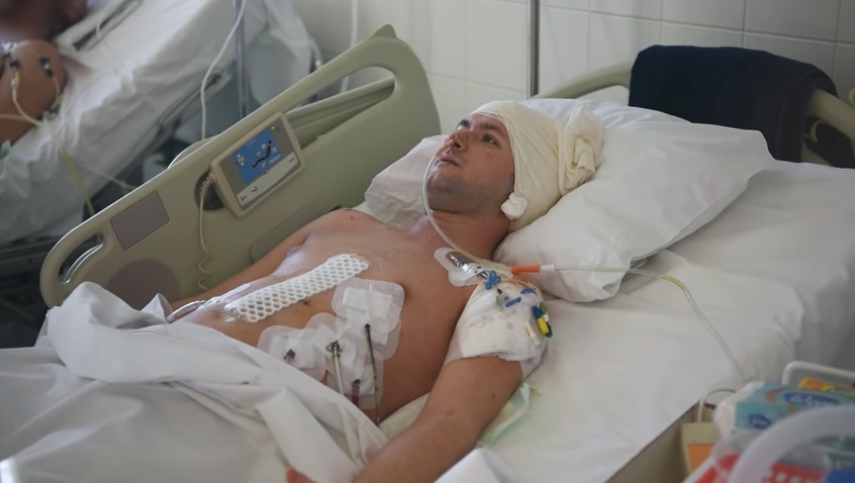 Orbán Viktor meglátogatta a megkéselt rendőrt