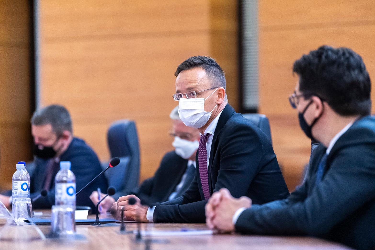 Megnőtt a külügy szerepe a világjárvány idején