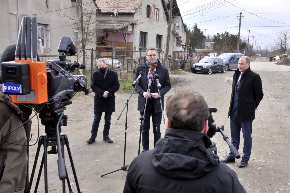 Rétvári Bence: a segélyek világa nem jelent kitörési lehetőséget