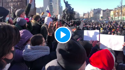 Oroszországban ellenzéki tömegtüntetések kezdődtek