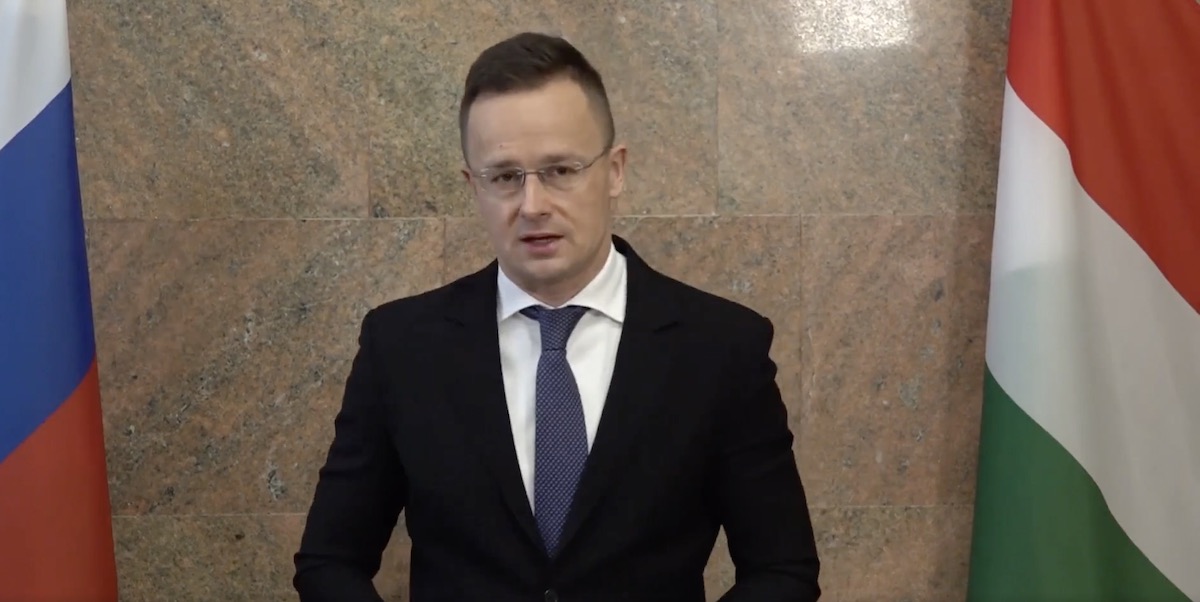 Rendkívüli bejelentést tett Szijjártó Péter a vakcinákról