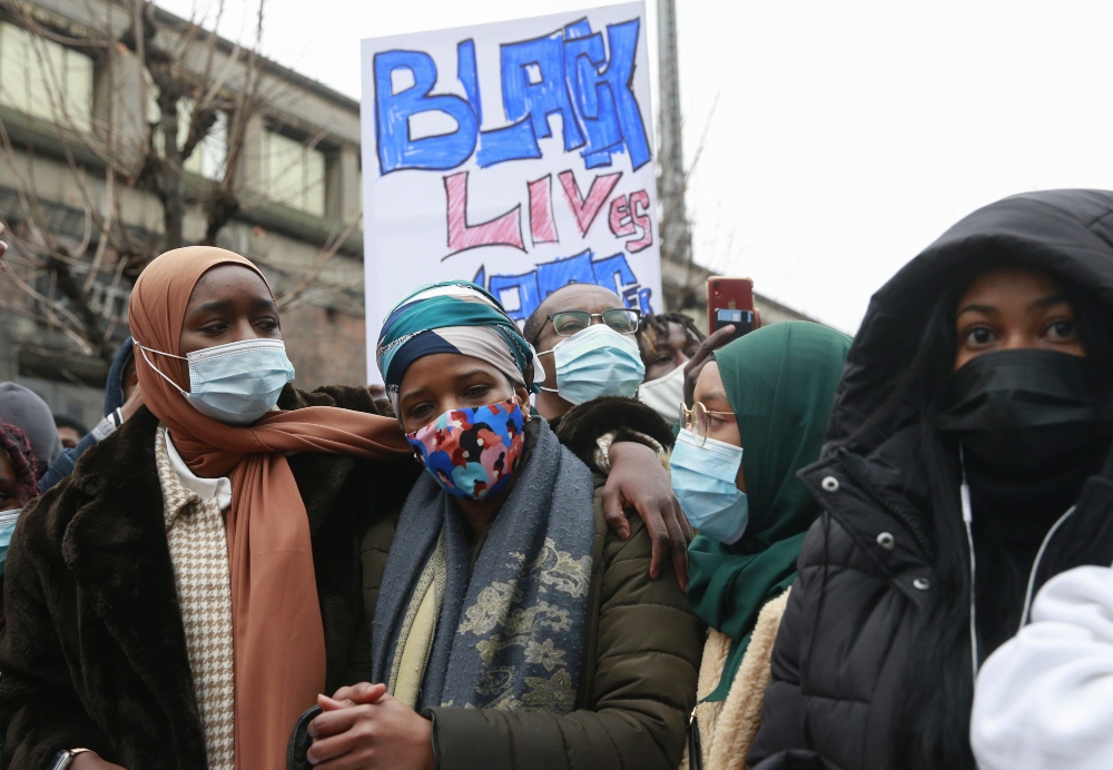 Tüntetőket állítottak elő Brüsszelben