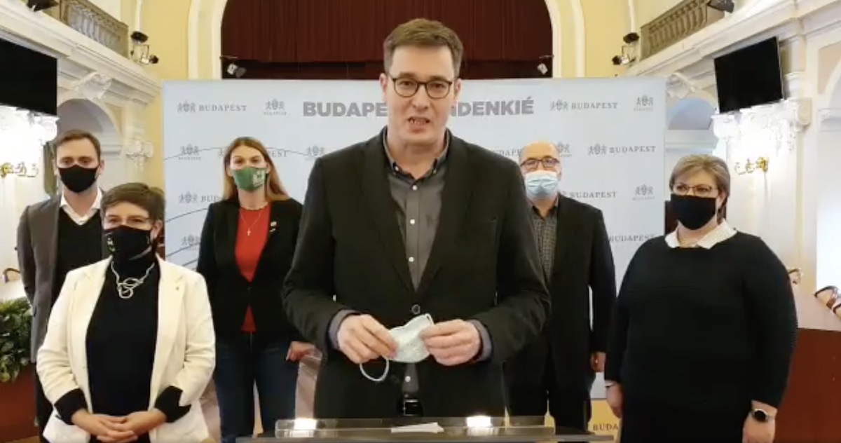 „Kizárólag pártpolitikai szempontok vezérlik az ellenzéki polgármestereket”