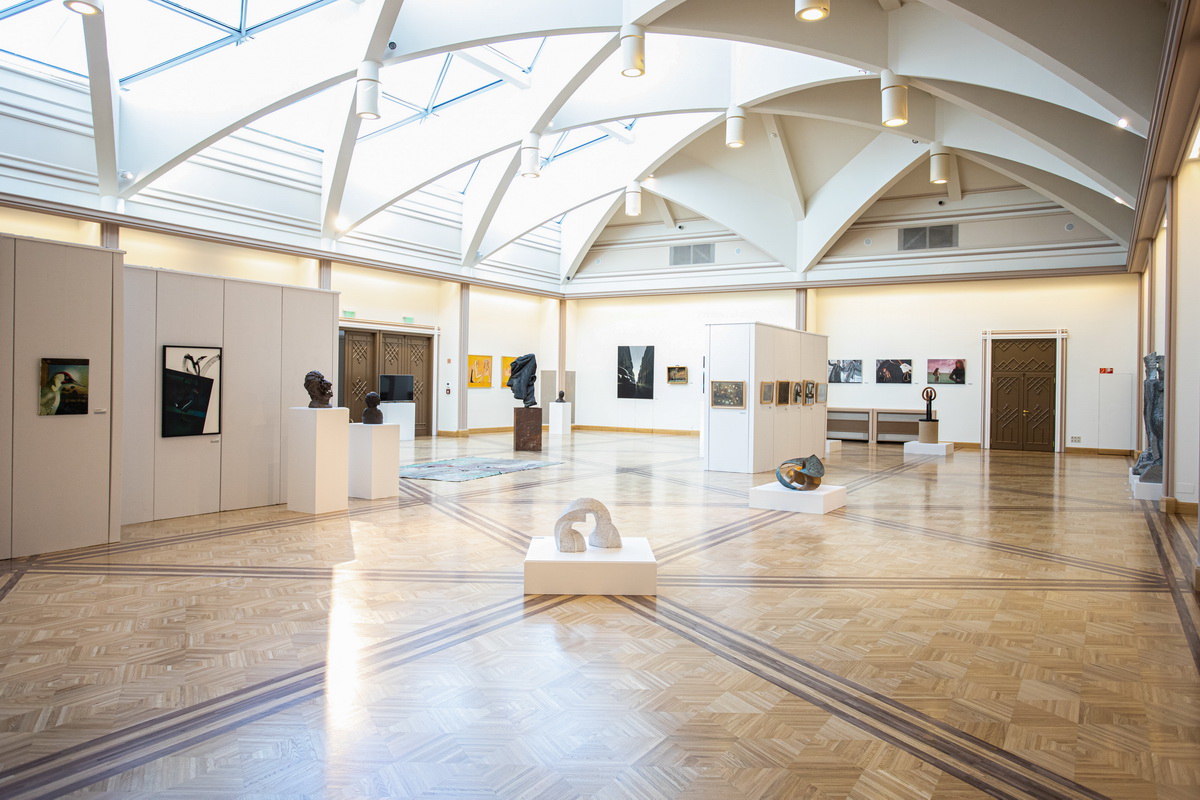 Elfolyó idő – emlékkiállítás a rendszerváltásról