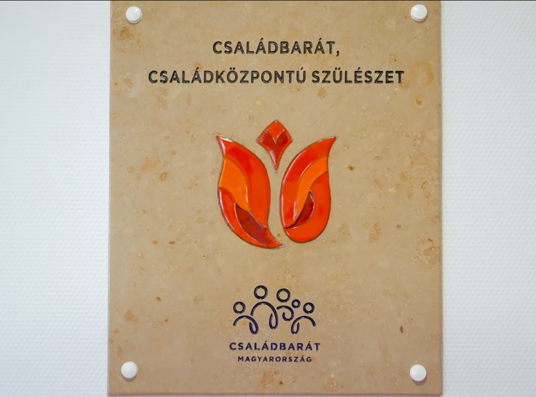 Átadták a tulipános osztályt a Semmelweis Egyetem Klinikáján