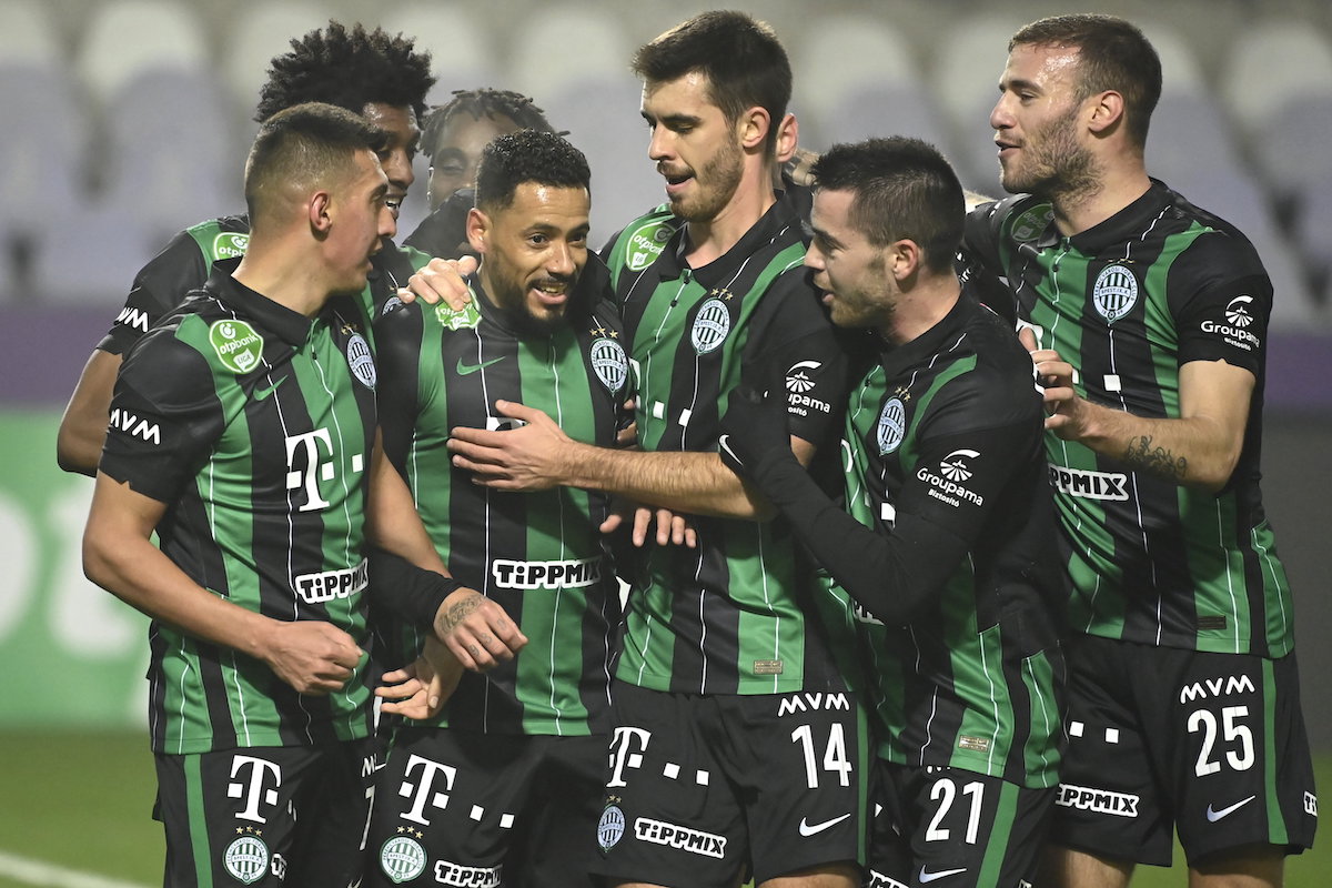 Kiütéses derbigyőzelemmel került közelebb az aranyhoz a Fradi