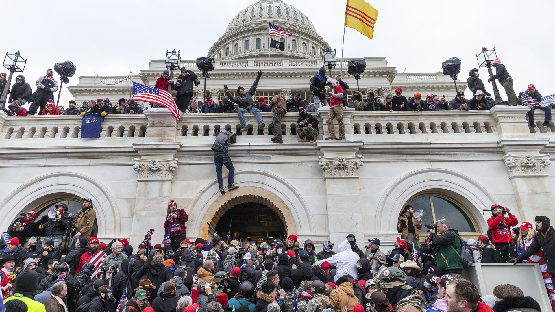 Így fizette ki a CNN a capitoliumi ostromban résztvevő BLM-aktivistát