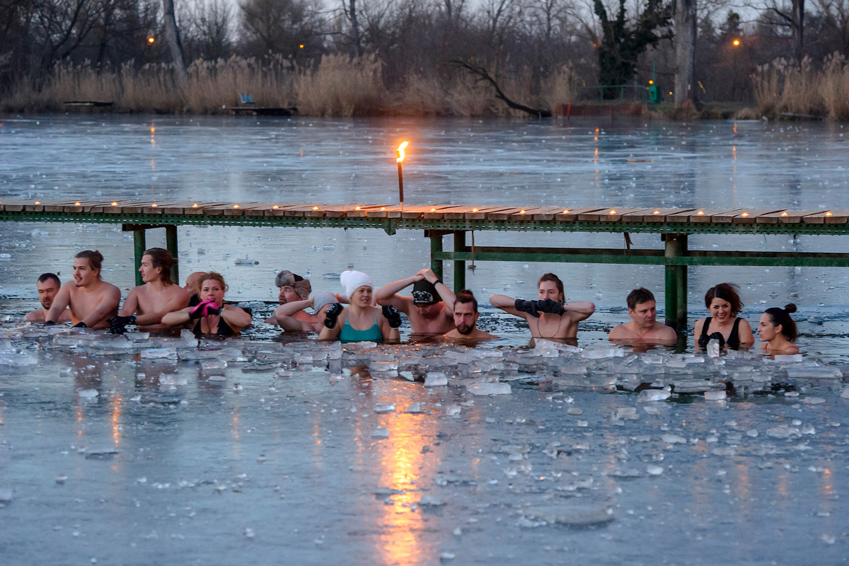 Jeges fürdő Veresegyházon