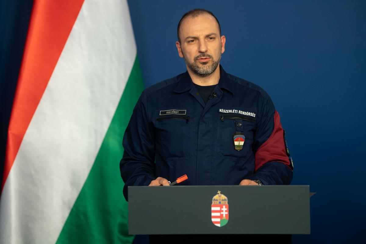 Operatív törzs: Szlovákia szigorúbb határfogalom-ellenőrzést vezetett be