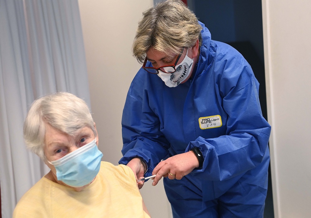 Gördülékenyen zajlik az oltás országszerte