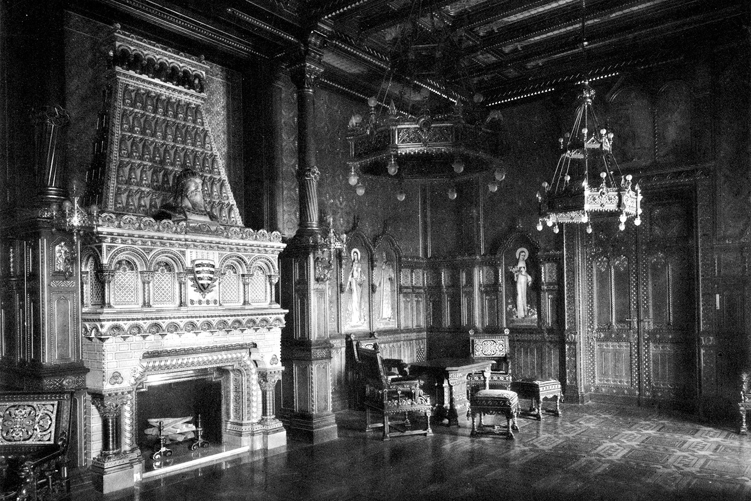 Fél év múlva látogatható az újjászületett Szent István-terem a Budavári Palotában