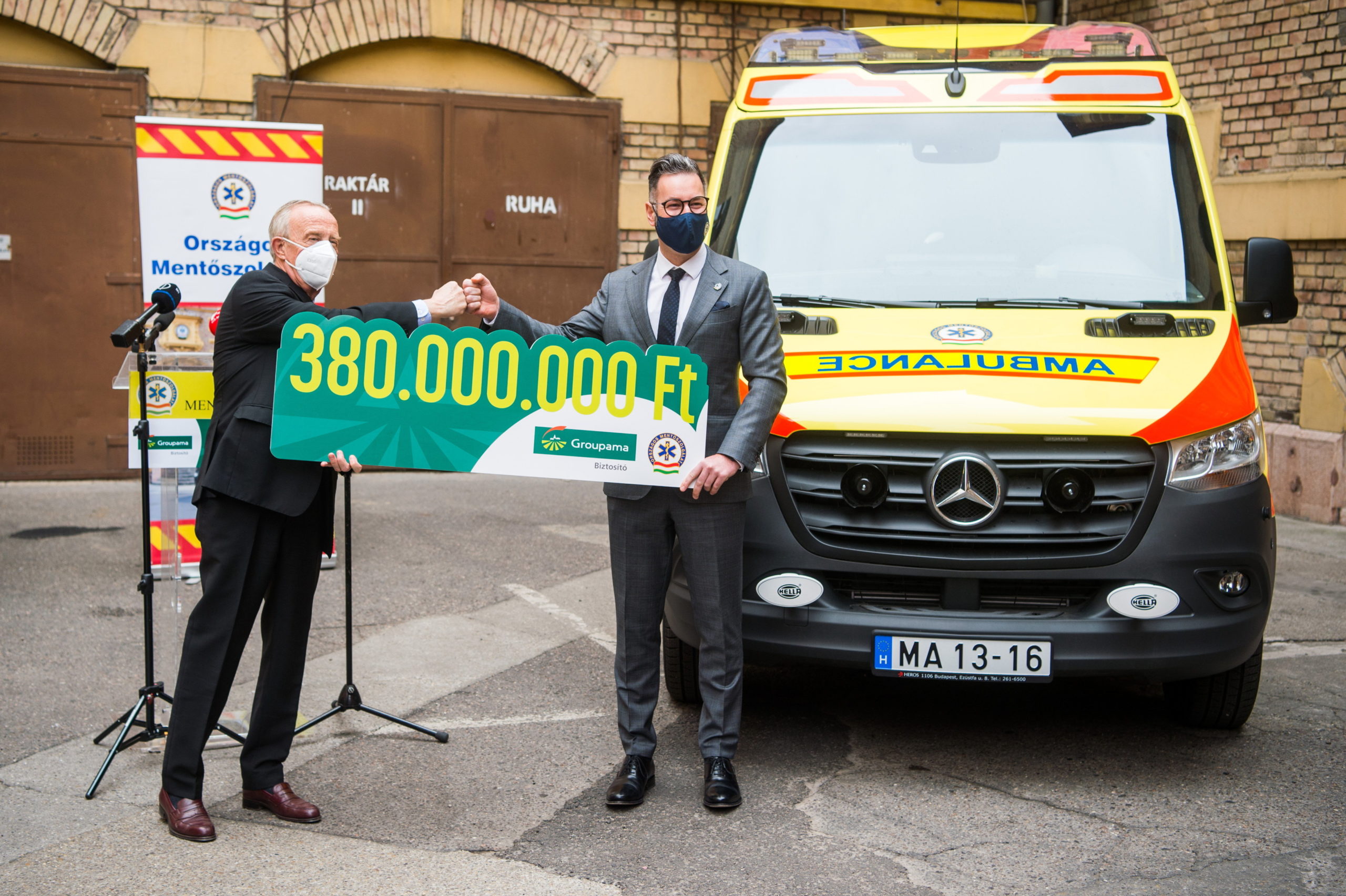 Jelentős, 380 milliós adományt kap az Országos Mentőszolgálat