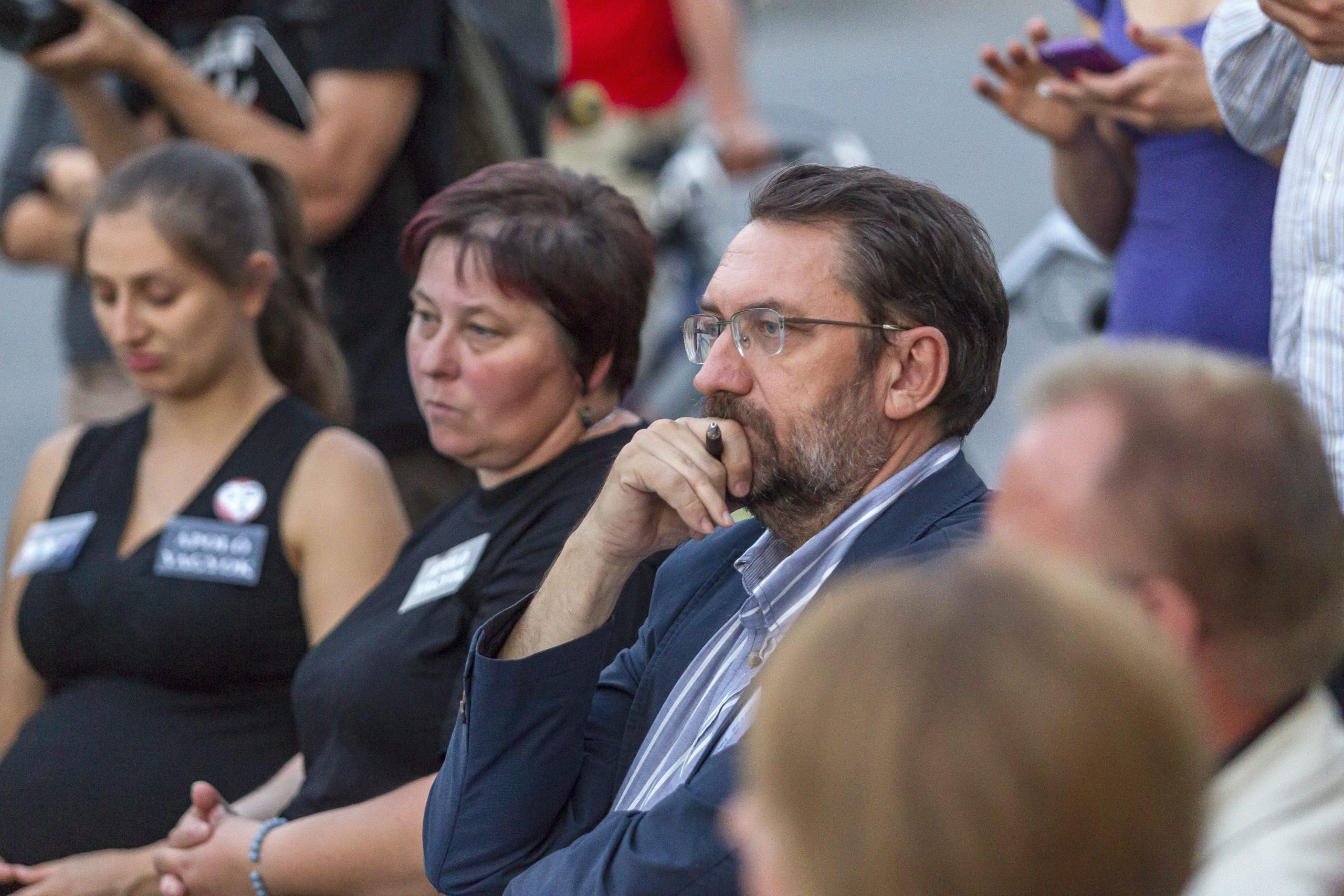 A már beoltott Gyurcsány-párti politikus még mindig a vakcinák ellen agitál