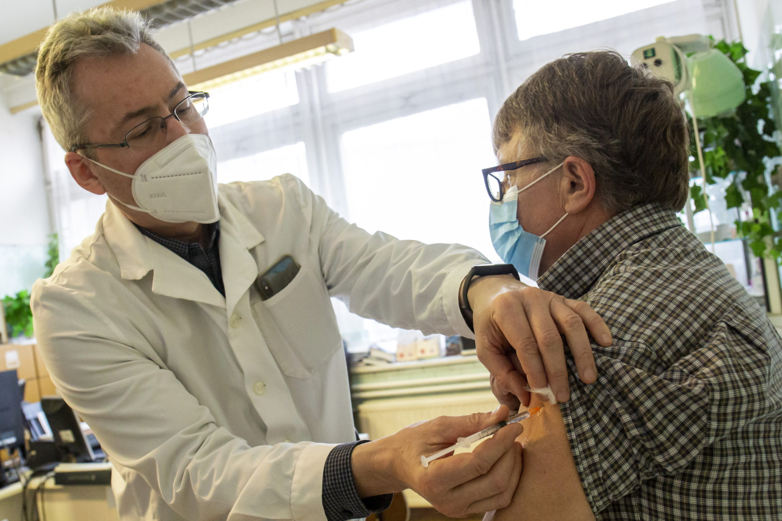 Már másfél millió magyart beoltottak