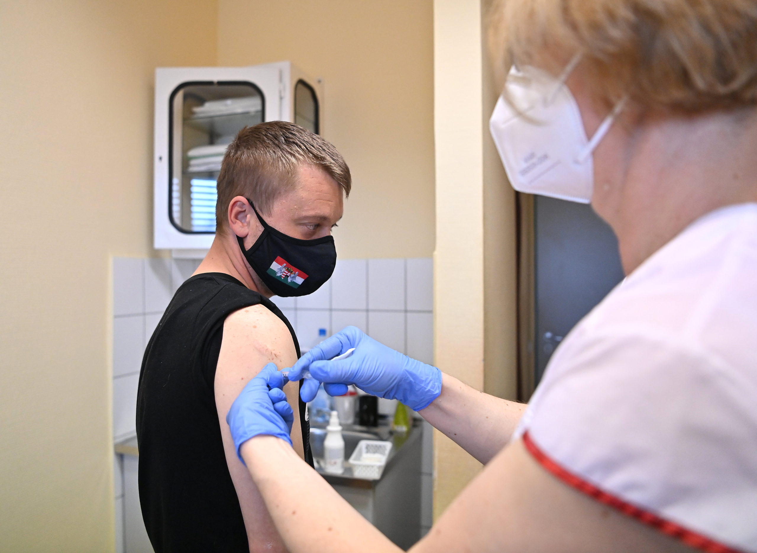 Interneten ellenőrizhető az oltási regisztráció