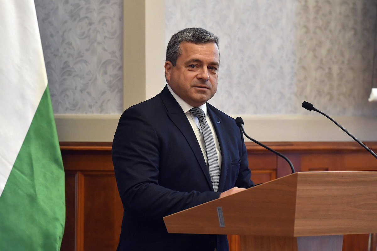 Kritikus állapotban van Bányai Gábor országgyűlési képviselő