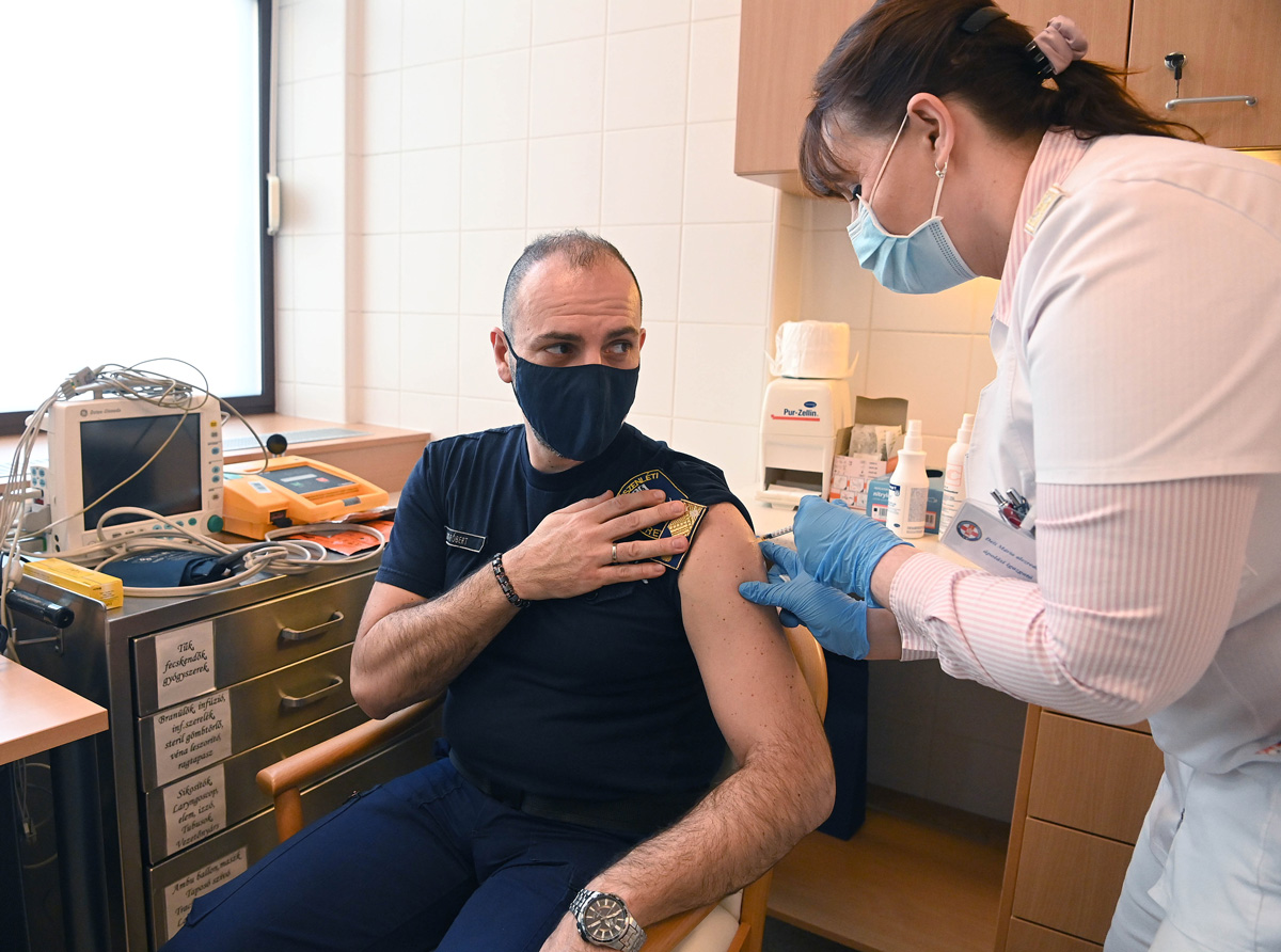 Kiss Róbert is megkapta a védőoltást