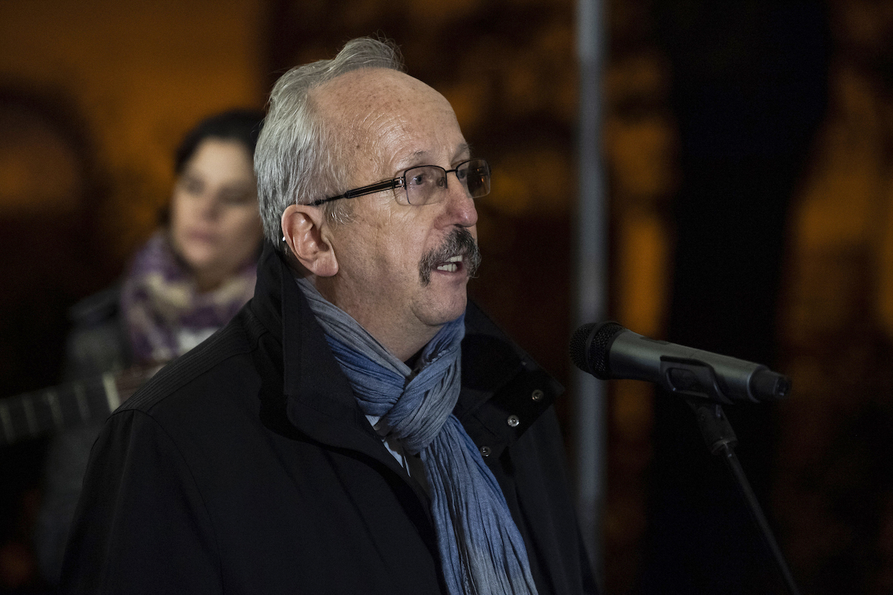 Politikai komisszár Erzsébetváros élén