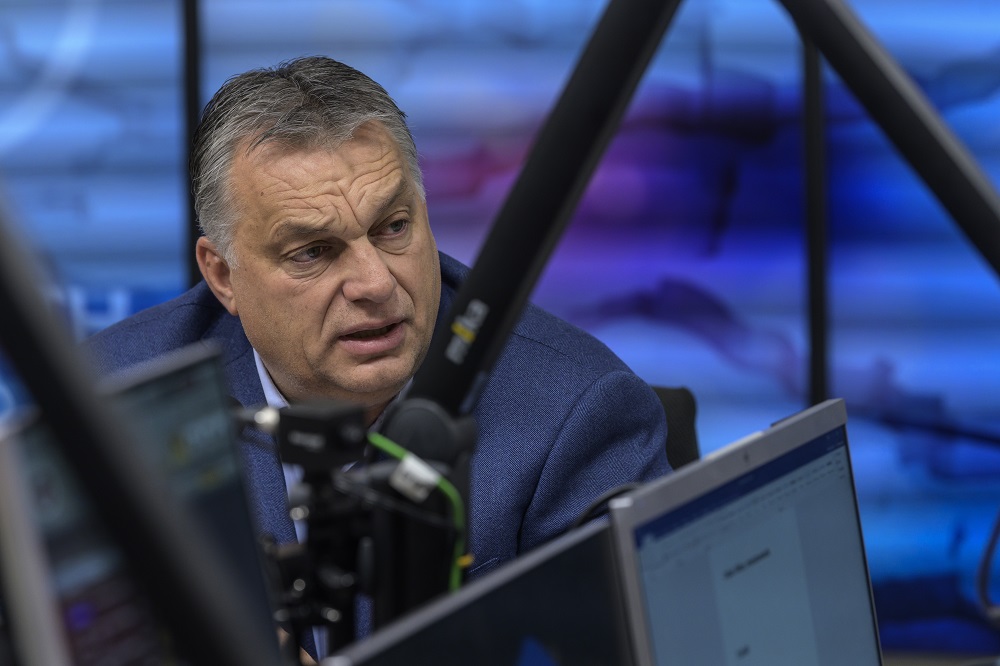Orbán Viktor: A hajnal előtti legsötétebb pillanatokat éljük most át