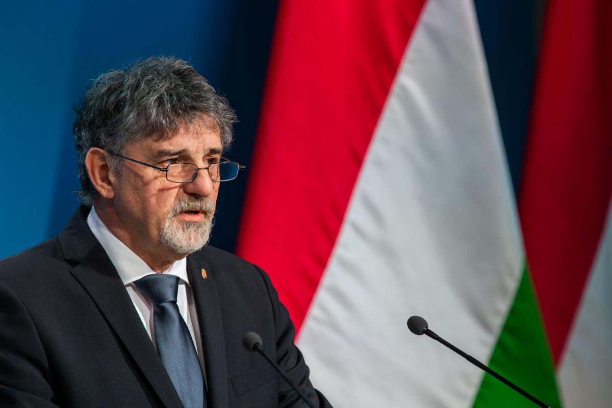 Magyarország sikerrel küzdötte le a járvány három hullámát