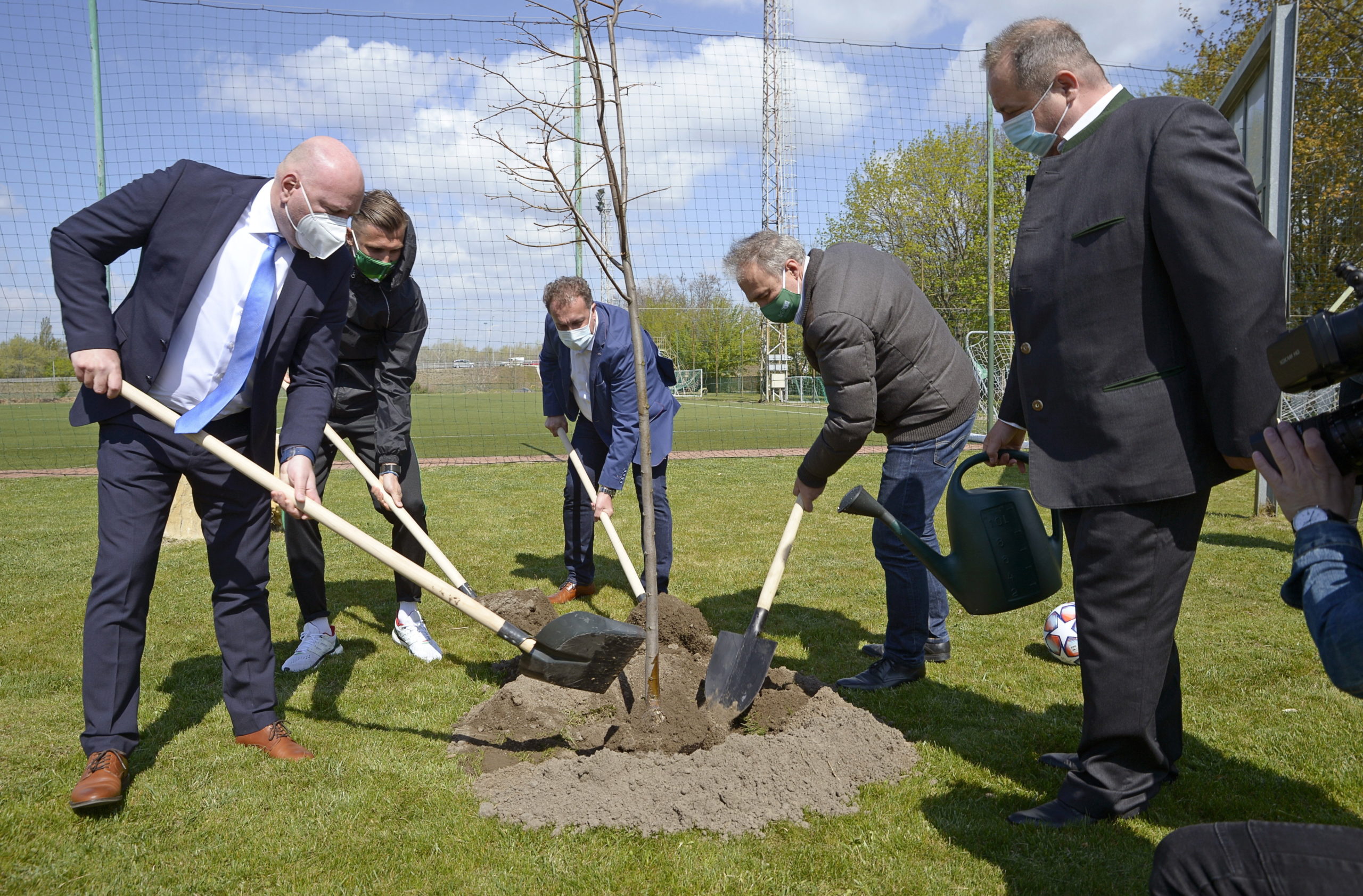 Nagy István: egyre égetőbb a feladat a környezet megóvása